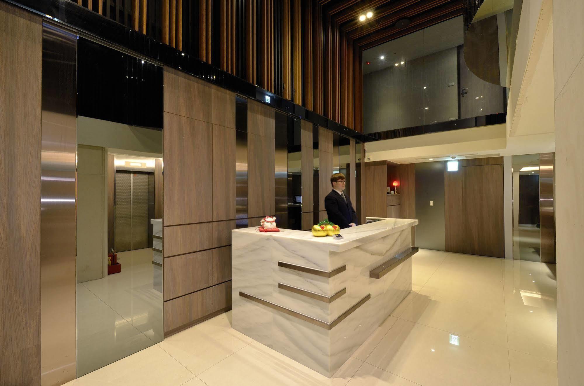 Guide Hotel Taipei Fuxing North Exterior photo